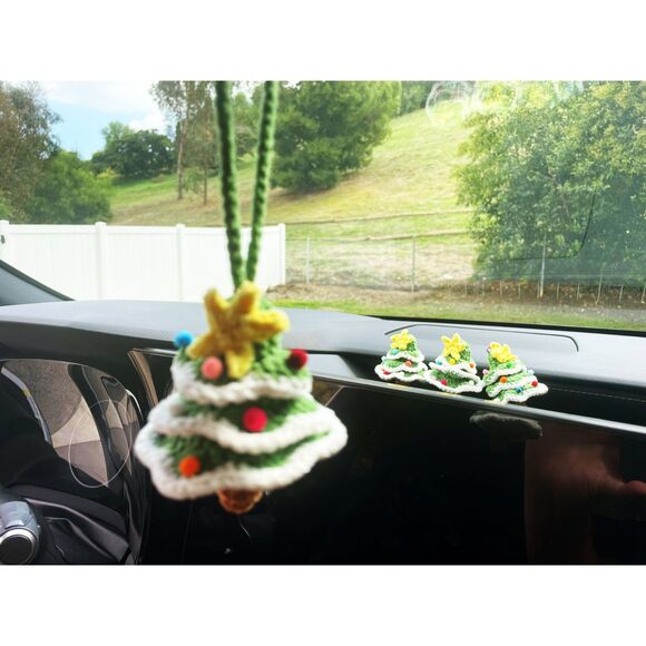 Glow-in-the-dark Christmas tree ornament — crochet car charm, rearview mirror - Picture 6 of 12